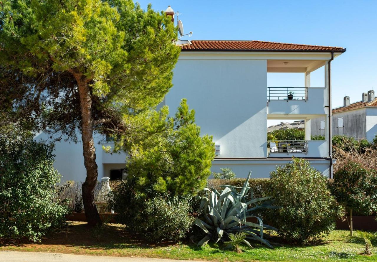 Holiday Apartment Suzana Rovinj Exteriör bild
