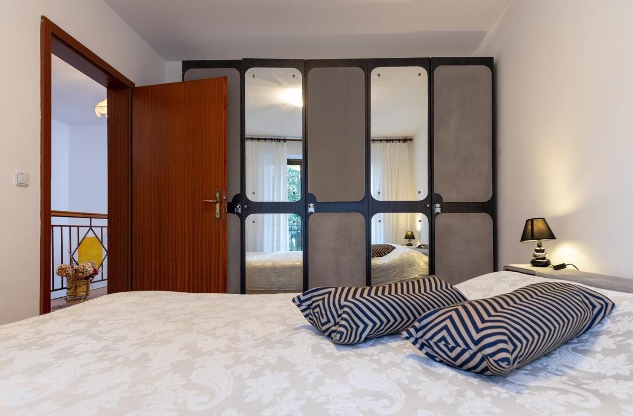 Holiday Apartment Suzana Rovinj Exteriör bild